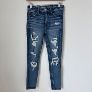 American Eagle Women's Next Level Stretch Jegging Distress Denim Jean, 4 short